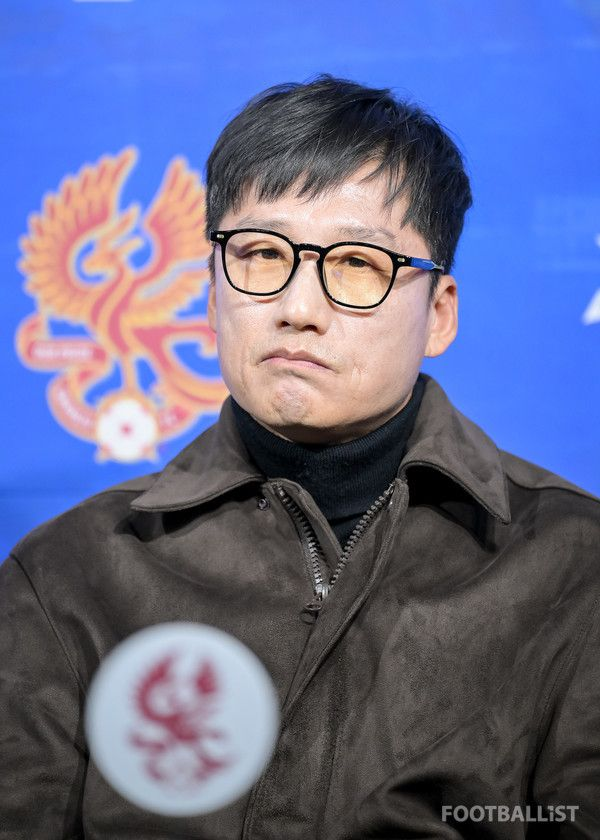  “축구 콘이나 놓던 놈이 많이 컸다” 이정효 감독에게 ‘전화’까지 해서 열등감 드러낸 한국 지도자