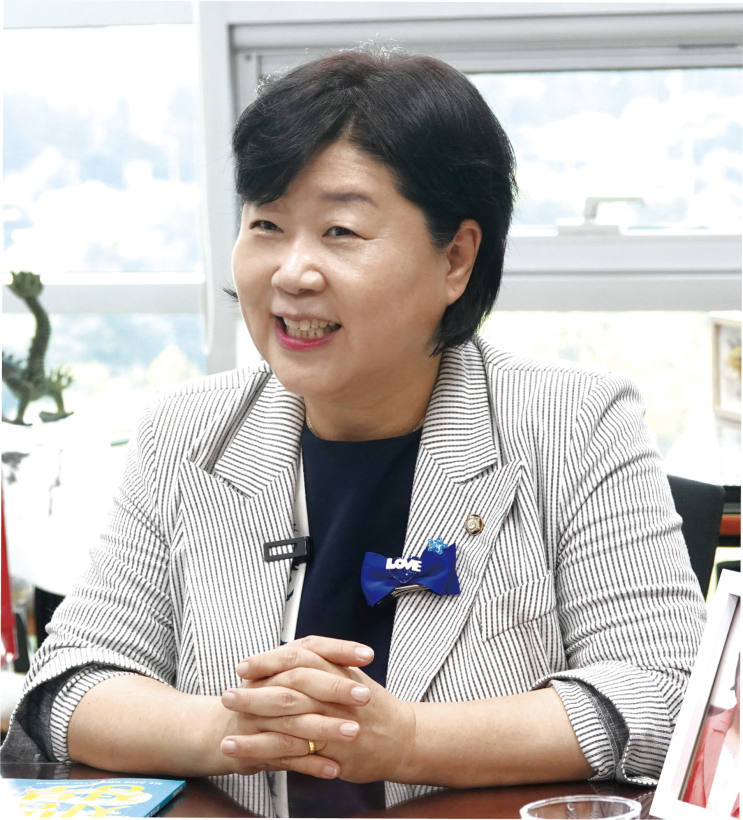 6년 노력 끝 ‘구하라 법’ 통과尹, ‘<b>김건희 특검</b>법’ <b>거부</b>... 
