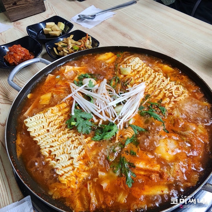 태릉입구/공릉동 국수거리 맛집 원조 부대찌개 전문점 제일식당 오래된 단골 식당 태릉입구/공릉동 국수거리 맛집 원조 부대찌개 전문점 제일식당 오래된 단골 식당