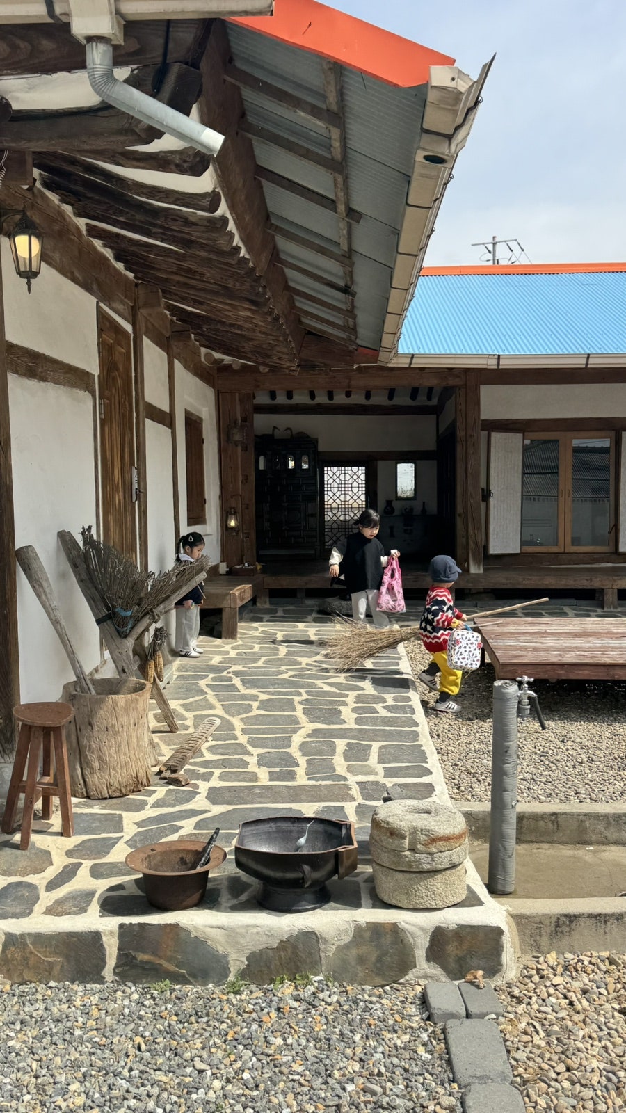 필우재뜰안 사진 2