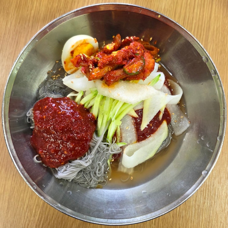  [연희동 청송본관함흥냉면전문점] 연희동 비빔냉면 맛집: 홍어 회냉면 - 녹두전/손왕만두/블루리본/포장
