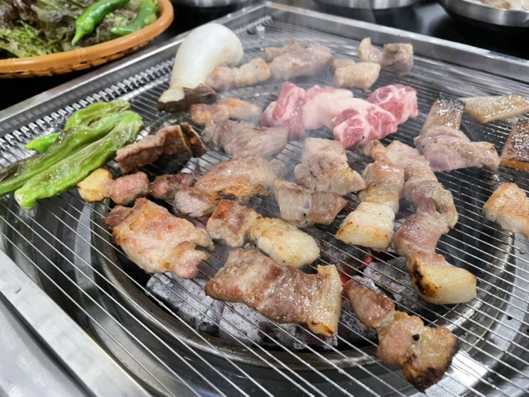  거제 중곡동 고깃집 추천 숯향가득 뽈살맛집 '돈뿌리뽈살'
