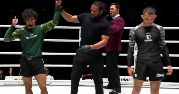  [윈챔피언십] Fabricio Andrey, Ashley Williams 상대로 판정승