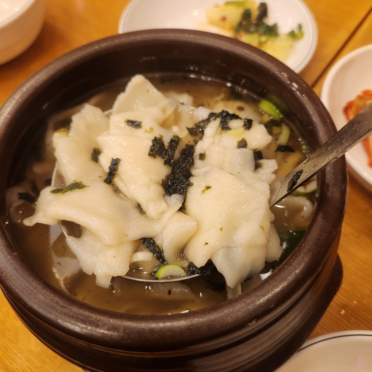  내돈내산 [여의도] 왕왕수제비 - 멸치 육수로 깔끔하게 만든 여의도 직장인 맛집