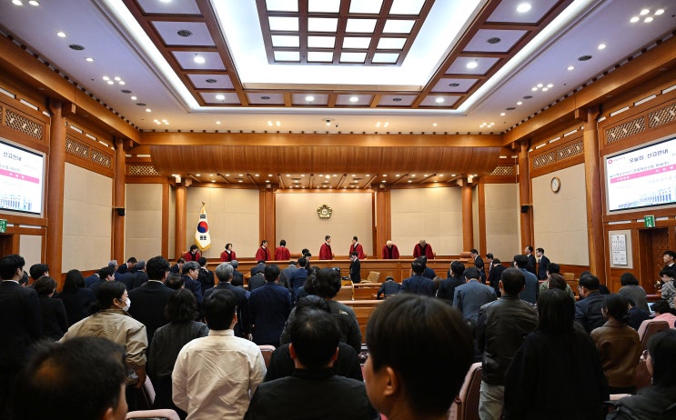  탄핵 인용과 관세 충격, 한국 경제의 시계는 어떻게 움직일까