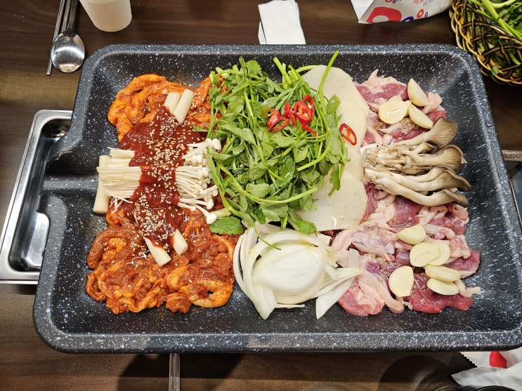  아산 배방 맛집 오리고기가 맛있는 미나리밭오리사냥