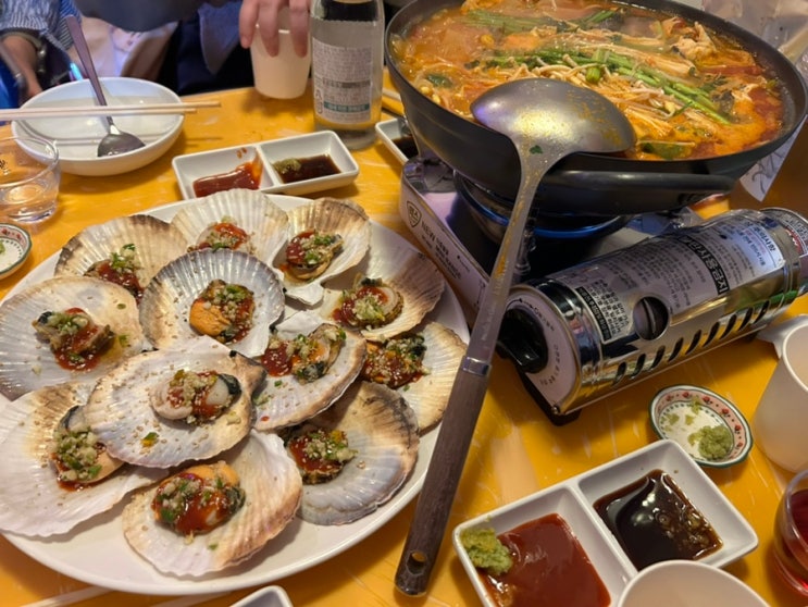  청량리역 숨겨진 해물포장마차 맛집 <청량마켙>(가리비구이, 생우럭탕)