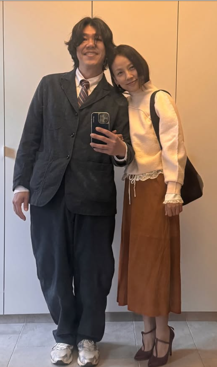 <b>이효리</b><b>이상순</b>, 신혼처럼 다정한 하객룩 패션 12년 차 부부의... 