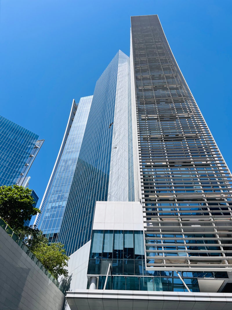 혁신적인 금융의 미래: WeFi와 막심 삭하로브의 비전 .. 암호화폐 혁신, 카드 한 장으로 글로벌 송금 시대 열리다 (위파이  본사방문후기) : 네이버 블로그