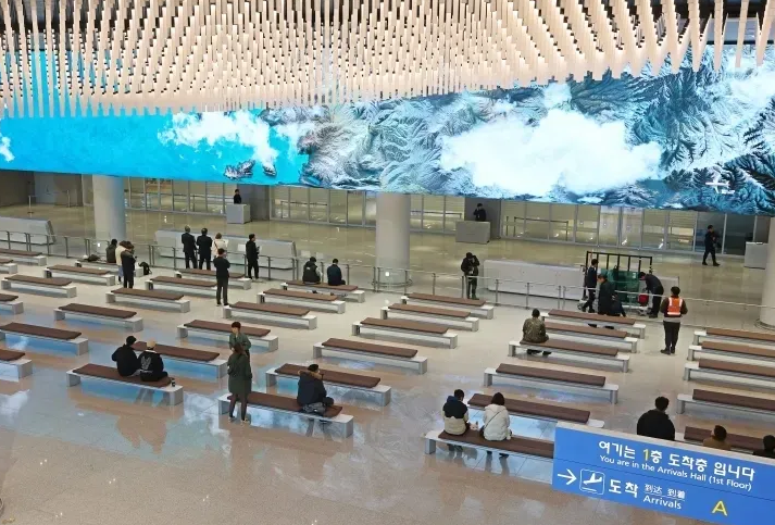  출국장 쓰레기통에서 5.56mm 소총탄 발견, 공항 보안 괜찮은가?