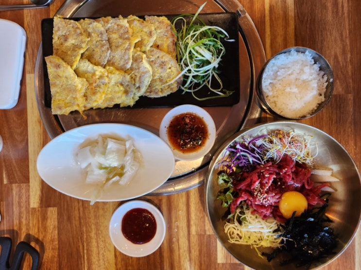 경주 황리단길 육회비빔밥 육전 비빔냉면 한식 맛집 황남정(구.황남갈비) 경주 황리단길 육회비빔밥 육전 비빔냉면 한식 맛집 황남정(구.황남갈비)