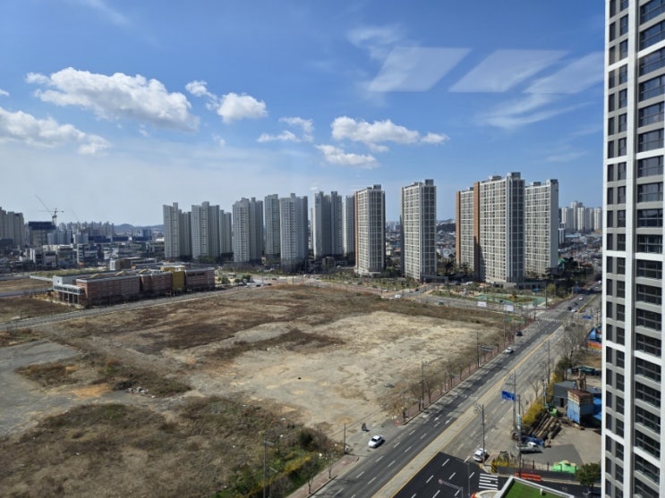 군산더샵프리미엘 34/ 앞동 101동19층 마피1000/세대실사진