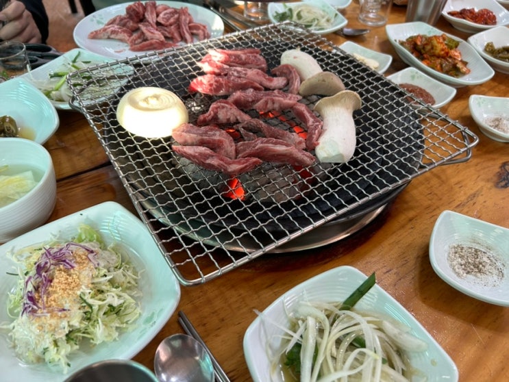  춘천토박이가 추천하는 춘천 동면 고기맛집 <팔뚝갈비 장학리본점>