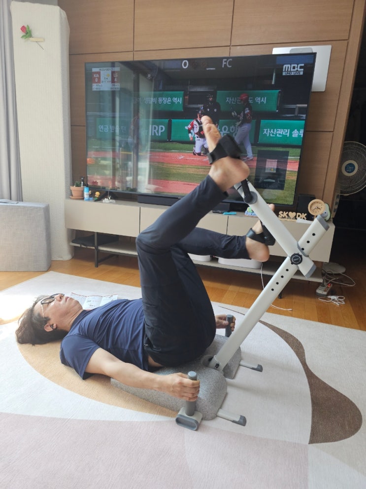  누워서 즐기는 편안한 홈트레이닝 에어벨로 하늘자전거 가정용운동기구는 혈액순환에 도움이 되더라