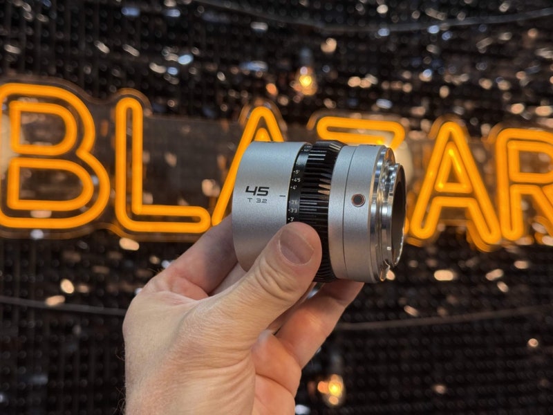 Blazar Lens Beetle 45mm T3.2 1.33x Anamorphic Lens First Look(영문