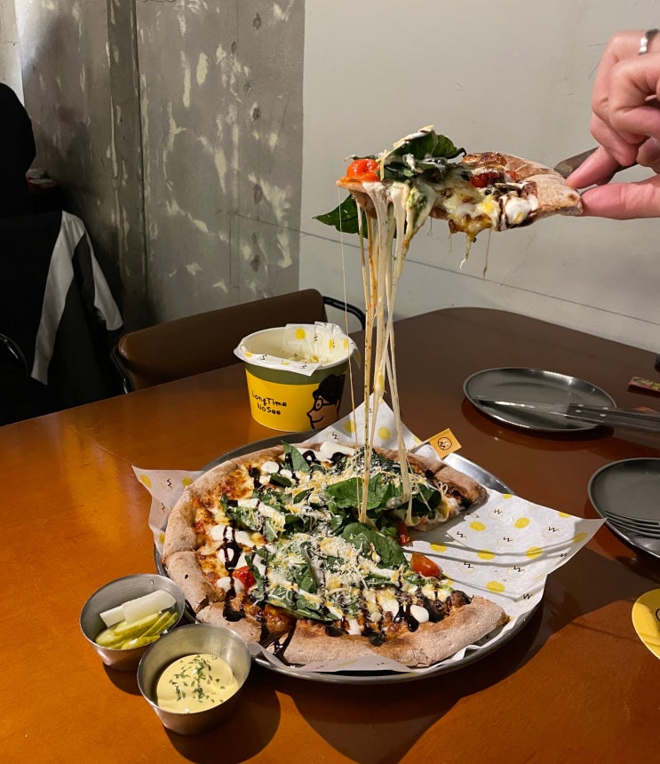  당산 맛집 롱타임노씨 데이트 분위기 피자 맥주 PUB