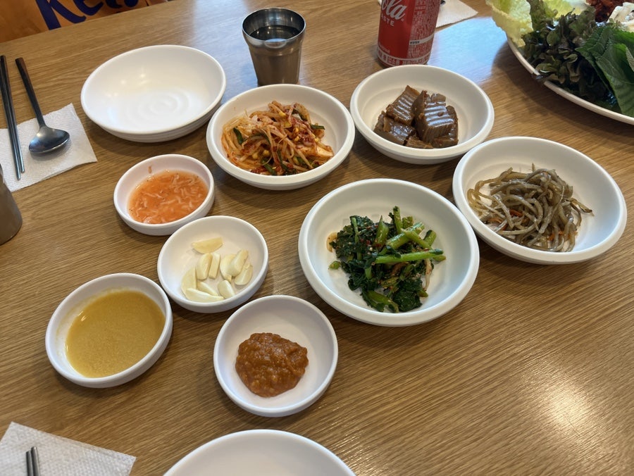 바른식시골보쌈&감자옹심이 교대점 사진 2
