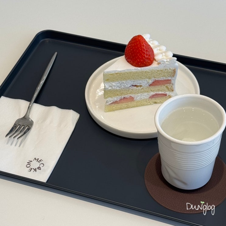  약수역카페 케이크온미 숨은 딸기케이크맛집 내돈내산