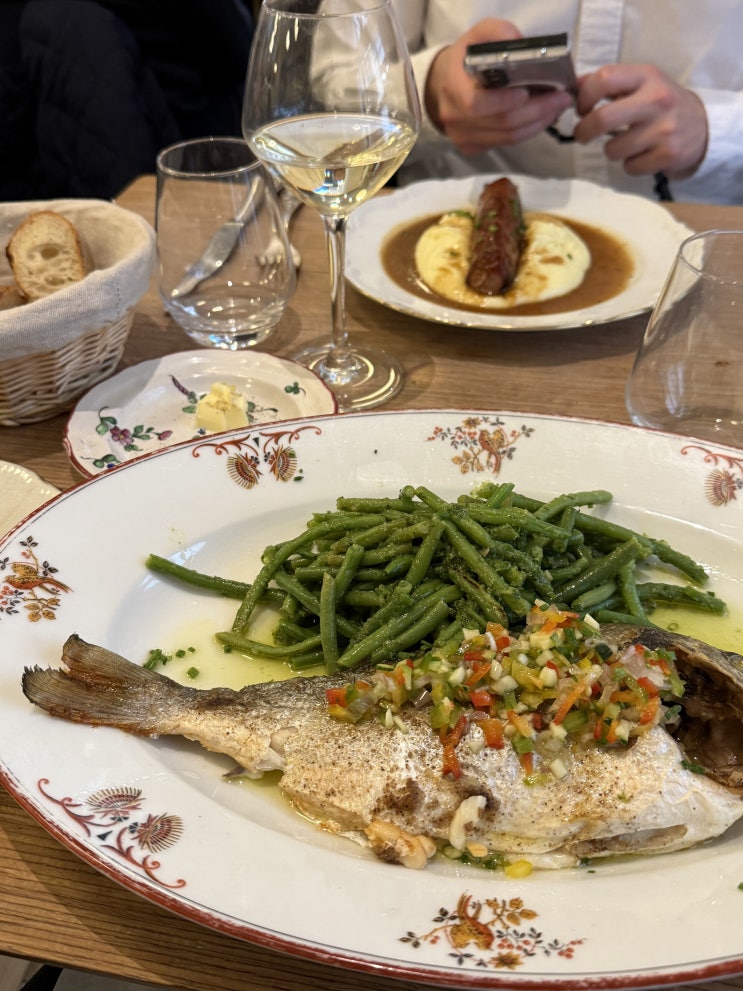  [파리] 마크롱 대통령도 다녀간 파리 맛집과 베르사유보다 화려한 방 Day4 - bistro les lettres,  생트 샤펠 지각, 루브르 야간개장️