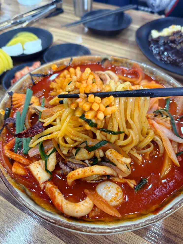  청학리 짬뽕 맛집 다른 메뉴도 다 맛나는 육지짬뽕
