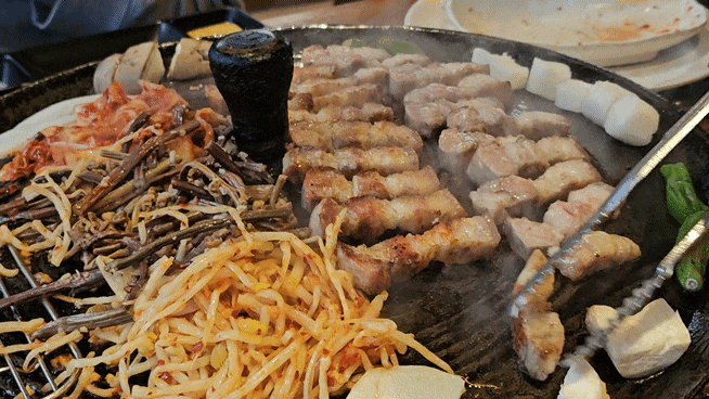  고성동 맛집 북구청 근처 구워주는 삼겹살 맛집 - 만재네 고성점