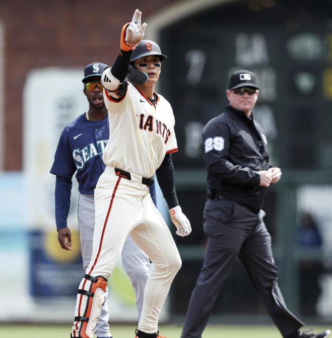 <b>이정후</b>, <b>MLB</b> <b>2루타</b> <b>1위</b>? 벌써 6개? 타율도 0.344까지!