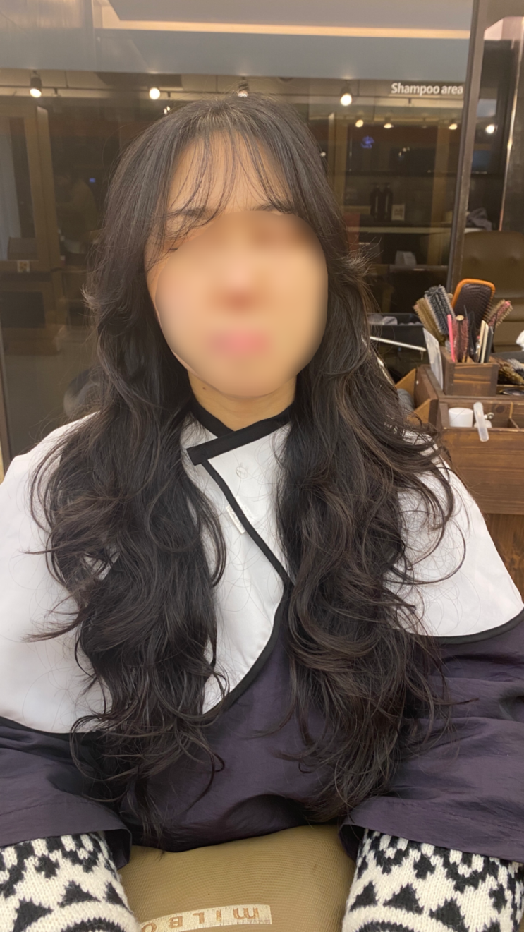 의정부 긴 머리 추천 – 긴 얼굴형 고객님의 자연스러운 C컬 펌 변신!