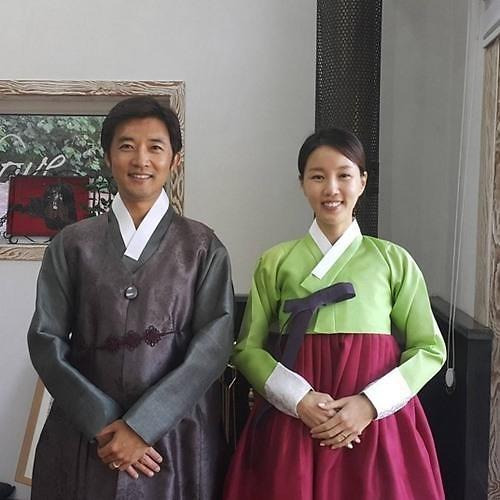  51세에 늦둥이 아빠 된 안재욱! 팬들 깜짝 놀라게 한 초고속 결혼 비하인드!