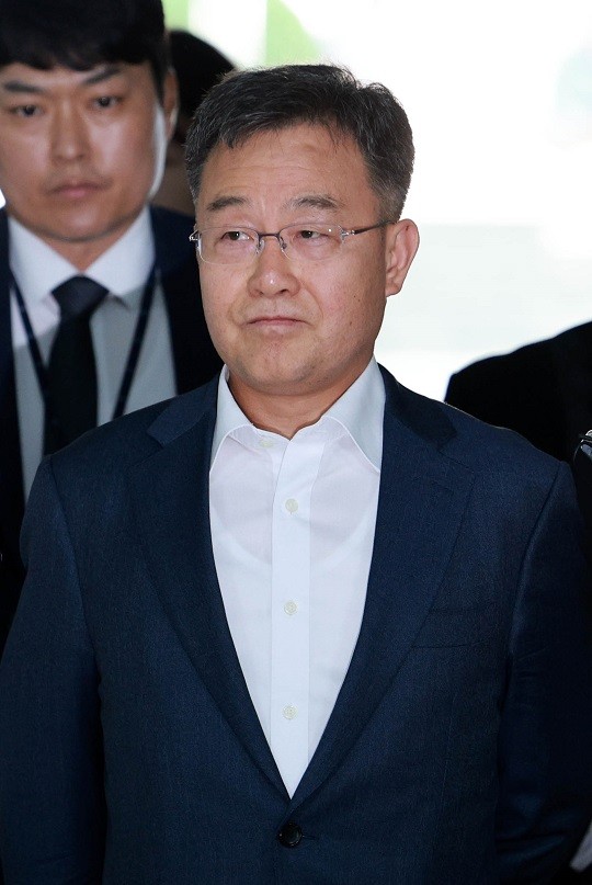 <b>김만배</b> 1심 실형→2심 <b>무죄</b>…‘성남도개공 <b>조례 청탁</b>’ 의혹... 