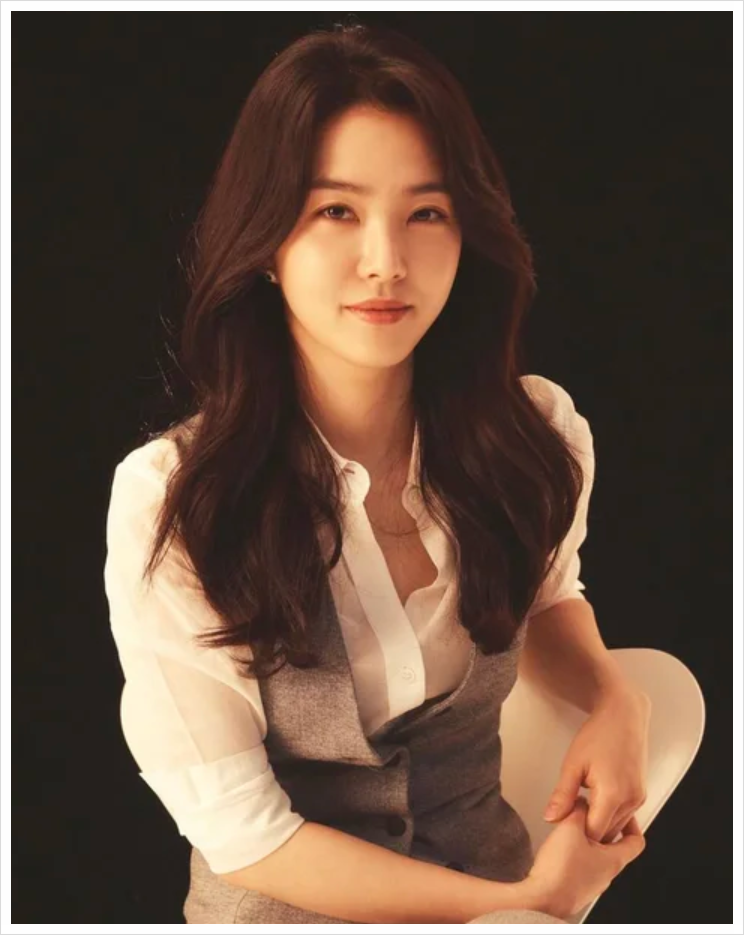 [단독] JTBC 간판 아나운서 강지영, 14년 만에 퇴사…프리 선언 이유는?