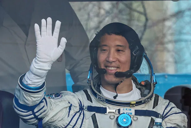 <b>한국계</b> NASA <b>우주인 조니 김</b>, 첫 우주 비행… ISS 향한 여정... 
