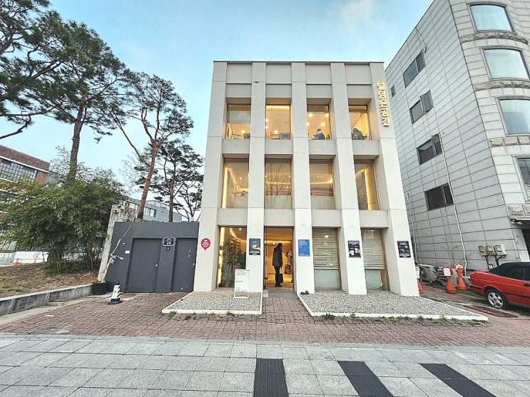  안국카페 루프탑 데이트 널담은공간 경복궁점