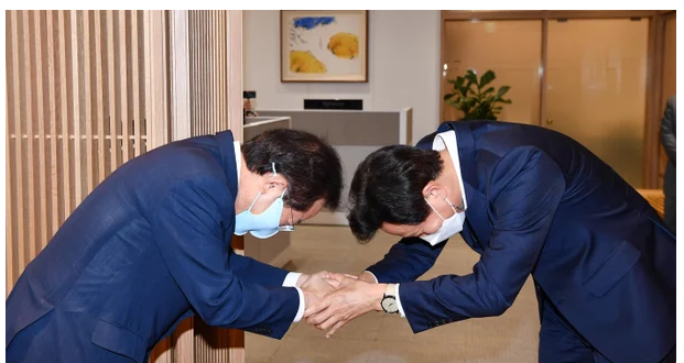 누가 <b>이재명</b>의 맞상대가 될까? <b>김문수</b>, 오세훈, 홍준표의 <b>경쟁</b>... 
