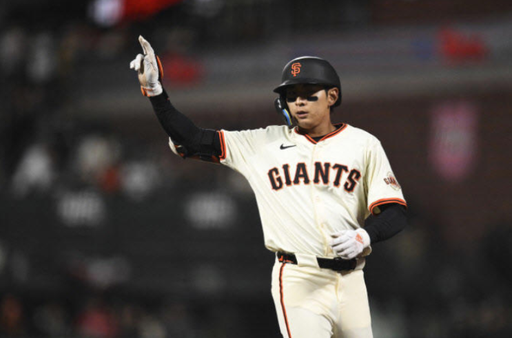 <b>이정후</b> MLB 가더니 결국... '사고' 쳤다