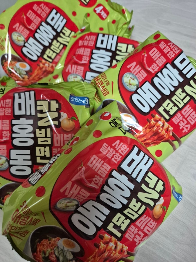  배홍동 칼빔면 솔직 리뷰: 쫄깃한 면발과 특별한 소스의 조화