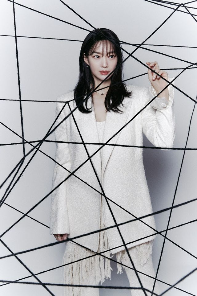 '<b>악연</b>' 신민아 "이광수 연기... 리얼해…<b>박해수</b>=천사" [<b>인터뷰</b>]... 