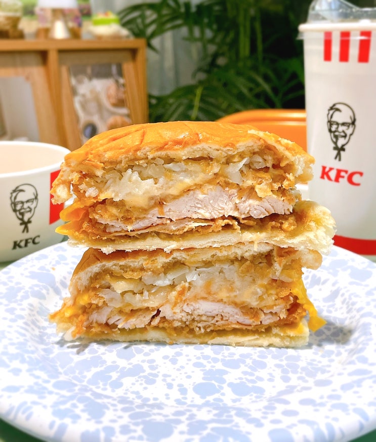 KFC 단백질 메뉴 추천 업그레이비 타워 행사 KFC 단백질 메뉴 추천 업그레이비 타워 행사