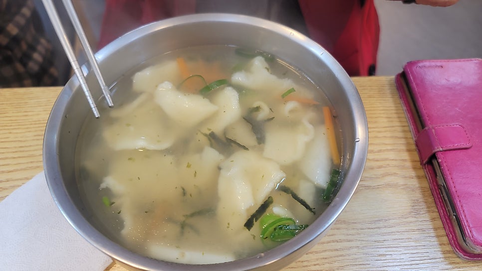 공릉동원조멸치국수 마천점 사진 4