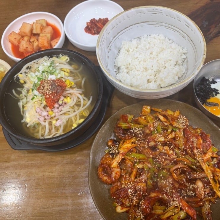  수원 성균관대역 혼밥 국밥 맛집 화성옥