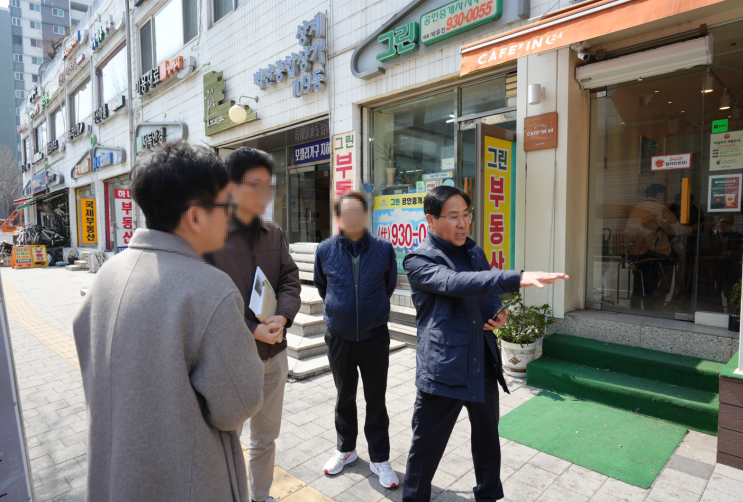  “상계역 은행나무 악취, 올해는 해결되나?”… 안복동 노원구의원, 상계역 민원 현장 직접 챙겨