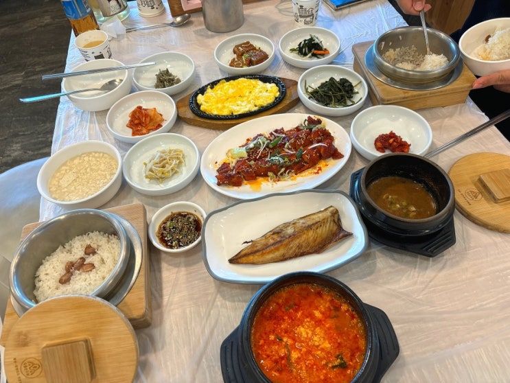  속초 순두부 밑반찬이 잘 나오는 원조옥돌할머니순두부