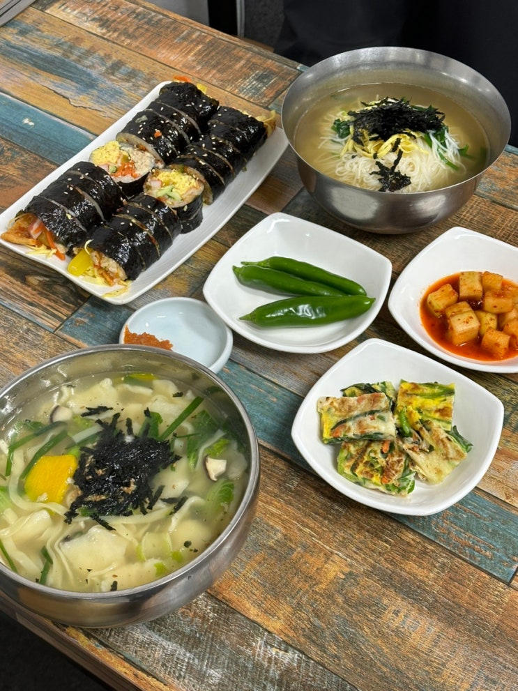  대구 동구시장 속이 알찬 김밥 맛집 경애김밥