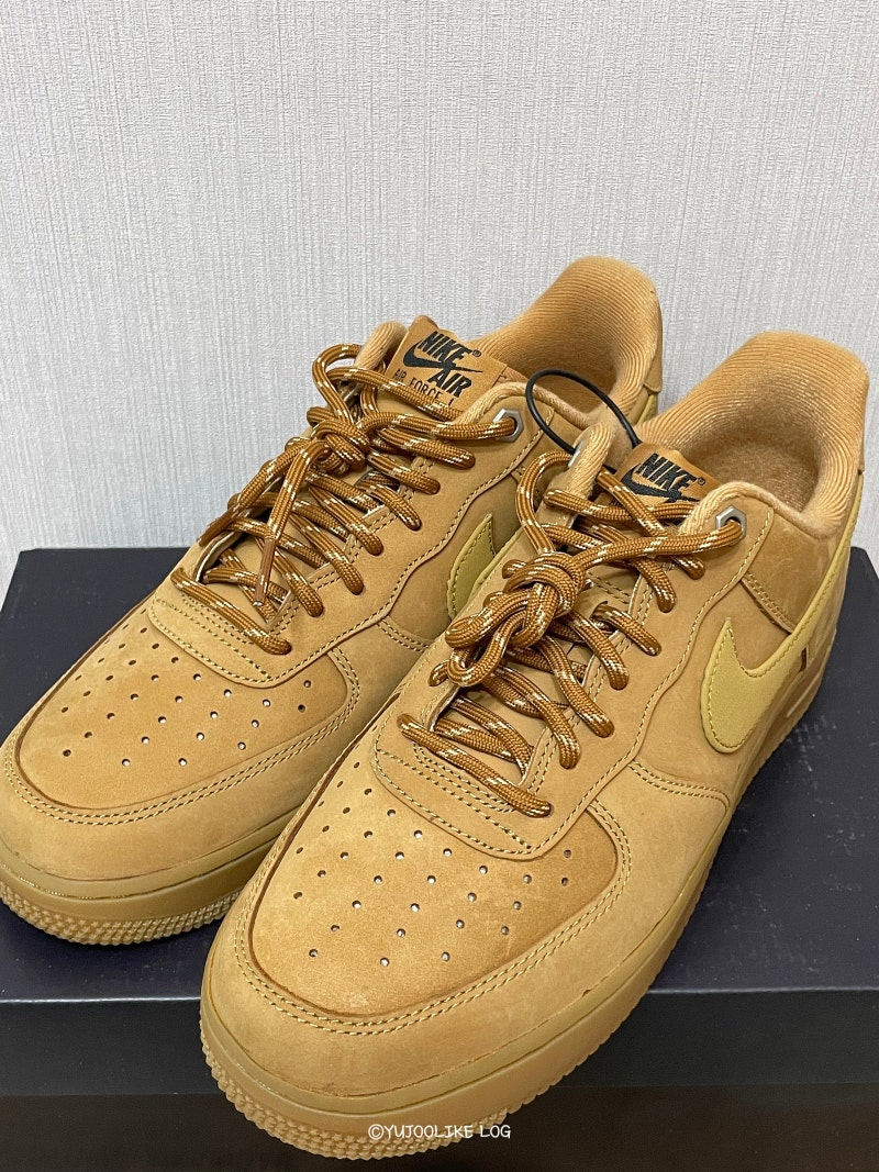 나이키 된장포스 (W) Nike Air Force 1 '07 WB Flax Wheat : 남자 265 사이즈 에어포스 착용 후기