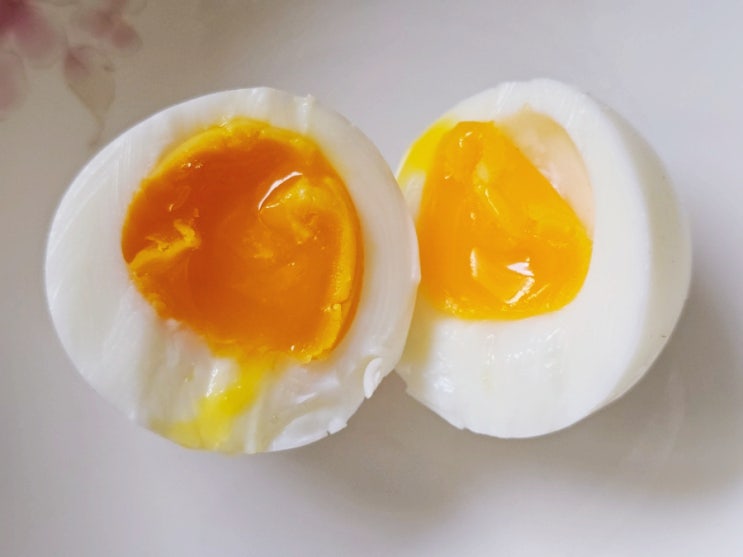  계란반숙 시간 삶는법 삶은계란 칼로리