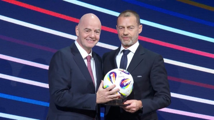 인판티노 <b>FIFA 회장</b> 옆 '썩소... UEFA <b>회장</b>...'<b>월드컵</b> 64개국... 
