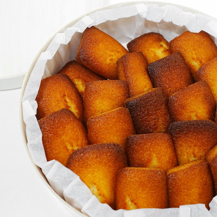  답례품 간식으로 제격 비주얼 맛 좋은 루미케익 휘낭시에 세트