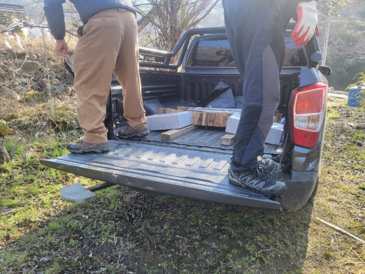  2025년 김천시 대항면 비석 2조설치 고인돌장의사 #손없는날 #윤달 #벌초 #이하늘장사 #장의사 #이장 #화장 #김천장의사 #구미장의사 #선산장의사 #상주장의사 #성주장의사