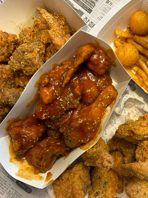 오태식해바라기치킨 중앙여고점 사진 4