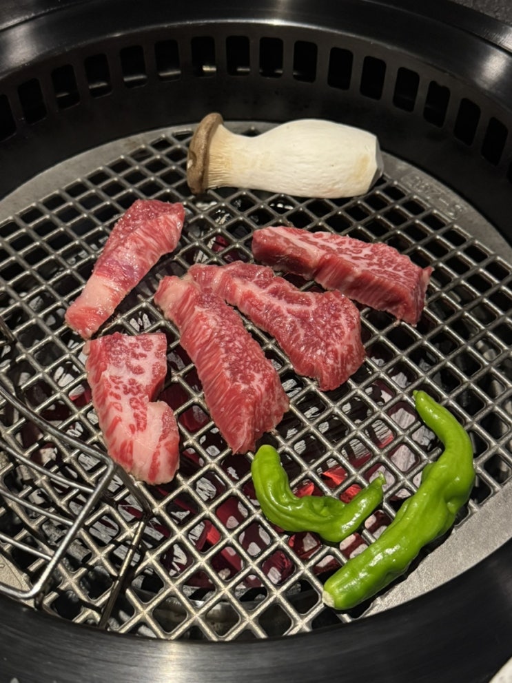  신논현역 맛집 분위기 좋은 고기집 소갈비살 흑우정 강남본점