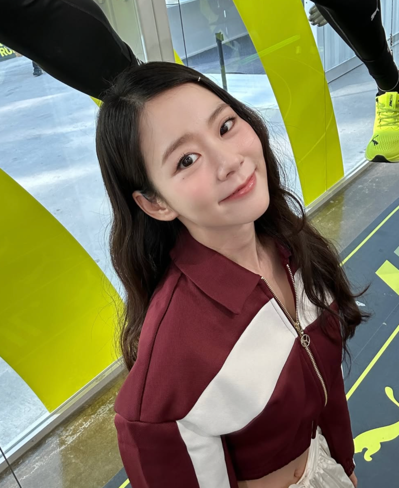 37세 한승연 20대 비주얼 지금도 리즈갱신중 푸마 크롭자켓